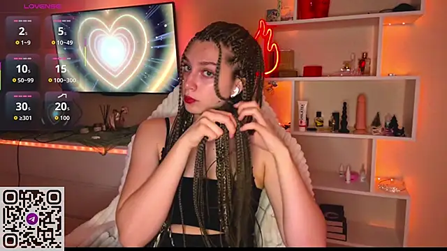 Olivia 132 online show from 04/22/26, 05:47