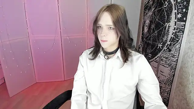 Snapshot of Simochka_w chatting on 06/12/26, 09:19 Simochka w online show from 06/12/26, 09:19