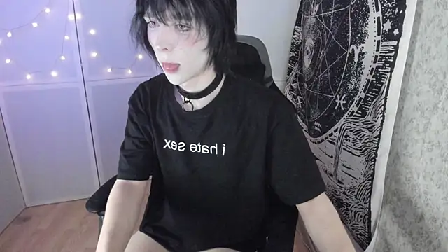Snapshot of Simochka_w chatting on 08/03/26, 06:33 Simochka w online show from 08/03/26, 06:33