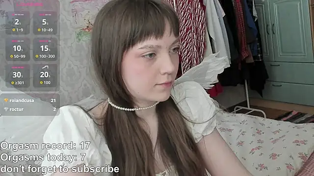 Snapshot of RileyNymph chatting on 04/16/26, 03:29 RileyNymph online show from 04/16/26, 03:29