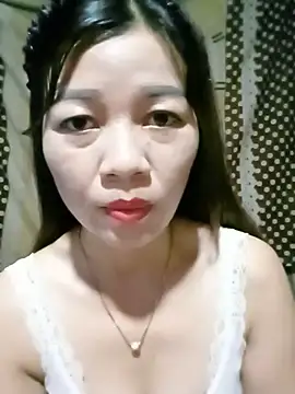 Yiyi102300 online show from 06/30/26, 04:35