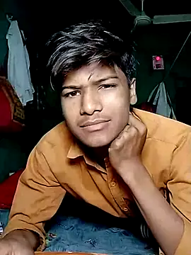 Snapshot of pandey_ji_ka_beta_hu chatting on 04/05/26, 05:32 pandey ji ka beta hu online show from 04/05/26, 05:32