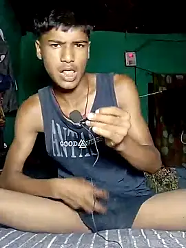 Snapshot of pandey_ji_ka_beta_hu chatting on 07/07/26, 04:00 pandey ji ka beta hu online show from 07/07/26, 04:00