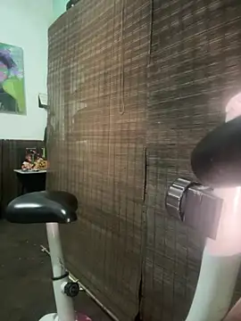 luckydick333 online show from 04/21/26, 03:13