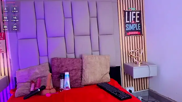  karlaruso online show from 04/21/26, 11:38