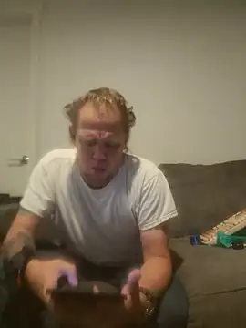 yourMasterisBored online show from 04/28/26, 02:27