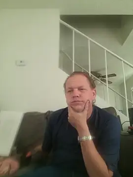 Snapshot of yourMasterisBored chatting on 06/14/26, 01:24 yourMasterisBored online show from 06/14/26, 01:24