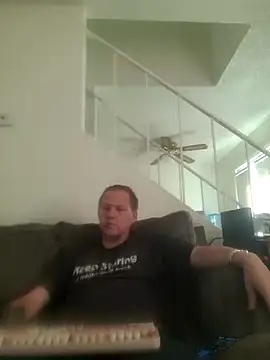 Snapshot of yourMasterisBored chatting on 06/16/26, 01:47 yourMasterisBored online show from 06/16/26, 01:47