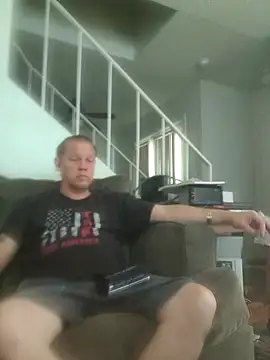 Snapshot of yourMasterisBored chatting on 06/24/26, 02:38 yourMasterisBored online show from 06/24/26, 02:38