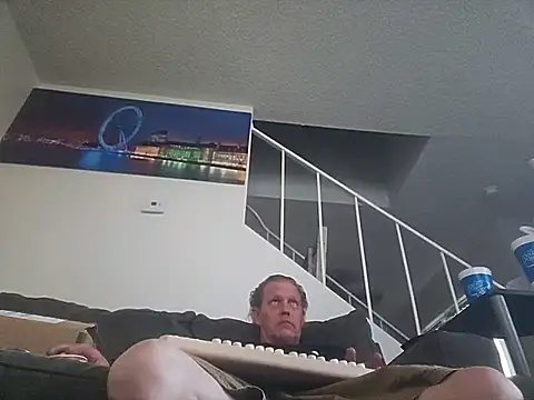 Snapshot of yourMasterisBored chatting on 07/25/26, 02:09 yourMasterisBored online show from 07/25/26, 02:09