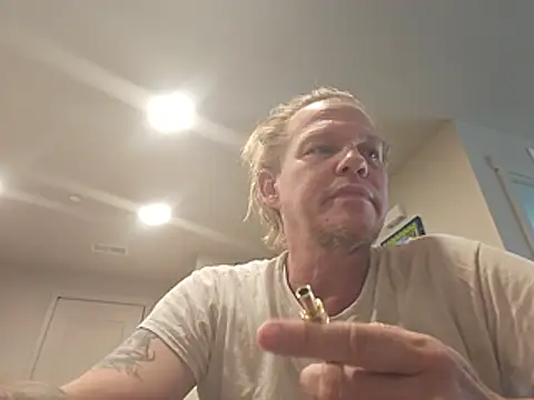 Snapshot of yourMasterisBored chatting on 07/30/26, 01:15 yourMasterisBored online show from 07/30/26, 01:15