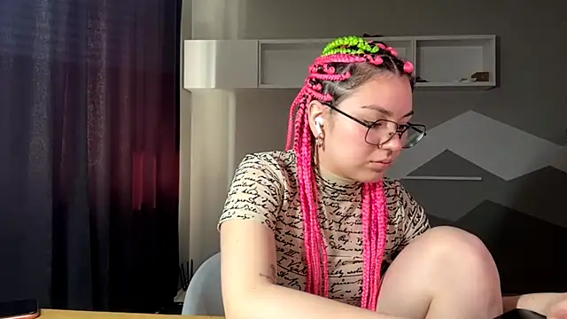 KlairRoms online show from 03/16/26, 08:07