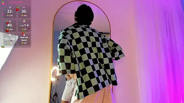 Cheys Mast online show from 04/20/26, 07:04