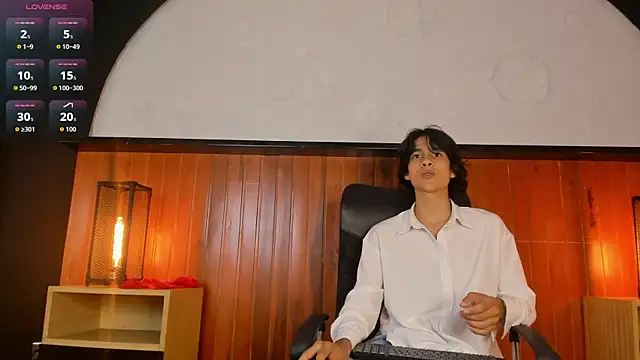 Snapshot of Cheys_Mast chatting on 07/23/26, 12:58 Cheys Mast online show from 07/23/26, 12:58