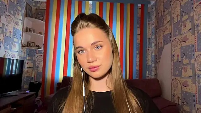 Snapshot of Miss_Blessnyth chatting on 06/17/26, 04:26 Miss Blessnyth online show from 06/17/26, 04:26