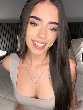 Maia antonelli online show from 04/04/26, 11:24