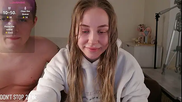 Snapshot of MikeXEmilia chatting on 05/11/26, 05:24 MikeXEmilia online show from 05/11/26, 05:24