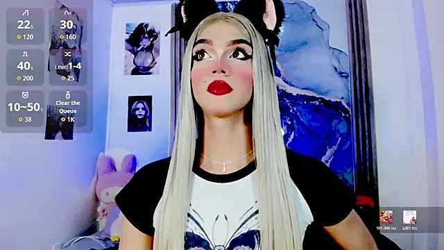 Snapshot of blonde_queen- chatting on 05/15/26, 09:44 blonde queen- online show from 05/15/26, 09:44