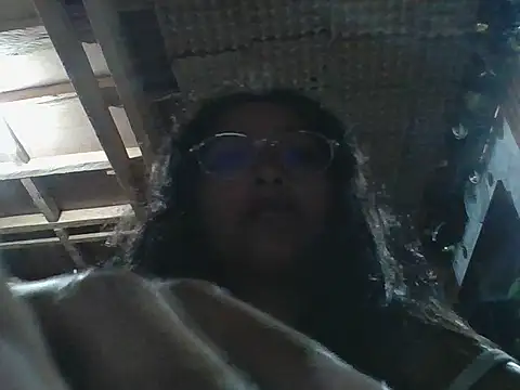 Snapshot of spicyren chatting on 06/21/26, 03:36 spicyren online show from 06/21/26, 03:36