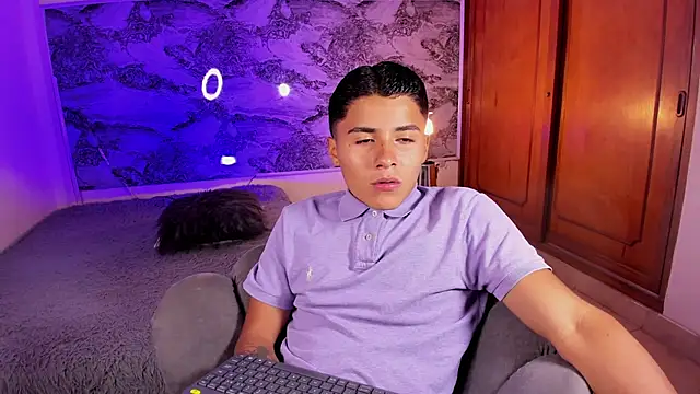 Liam Dustin online show from 03/31/26, 08:42