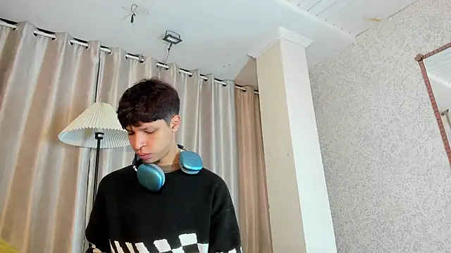 Ethan qop online show from 06/08/26, 11:32