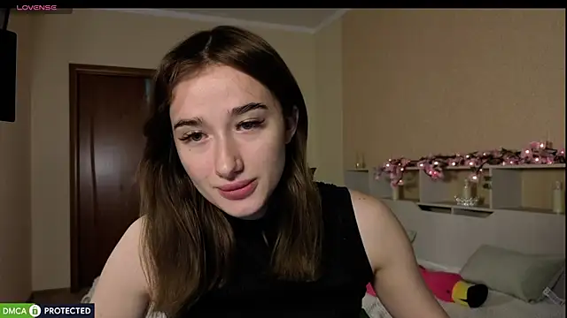 Snapshot of Lady_Sunrise12 chatting on 07/15/26, 01:33 Lady Sunrise12 online show from 07/15/26, 01:33
