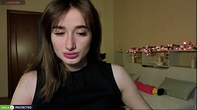 Snapshot of Lady_Sunrise12 chatting on 07/17/26, 01:12 Lady Sunrise12 online show from 07/17/26, 01:12