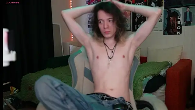 Snapshot of Tomboysex chatting on 03/19/26, 02:21 Tomboysex online show from 03/19/26, 02:21