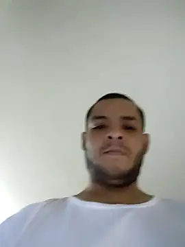 BronzedMask1 online show from 04/22/26, 12:24