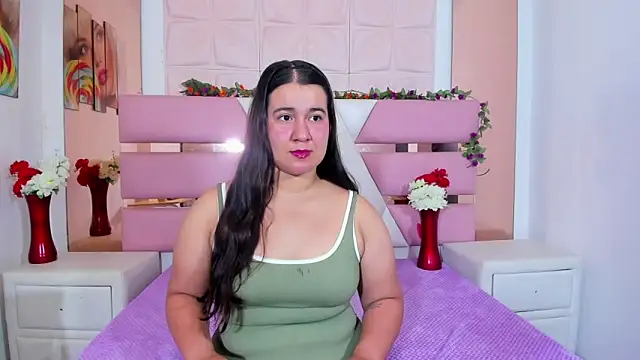 TifannyConors online show from 04/12/26, 12:43