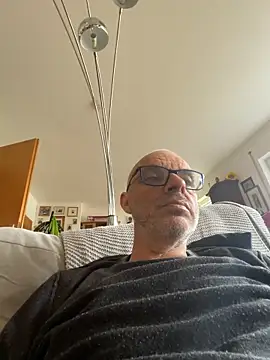 Thomate24 online show from 06/10/26, 05:07