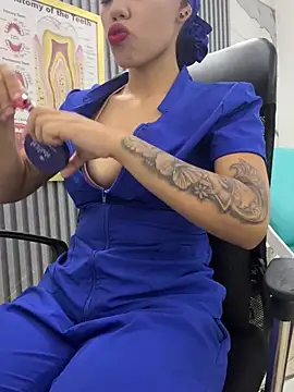 daniela-sexy online show from 04/29/26, 02:10