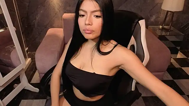 Snapshot of _Charlottee_b chatting on 03/19/26, 07:40 Charlottee b online show from 03/19/26, 07:40