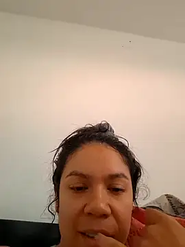 Aila Phone online show from 04/30/26, 08:57