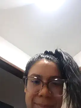 Aila Phone online show from 05/05/26, 04:20