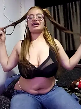 annie yin1 online show from 04/13/26, 06:35