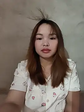 Snapshot of Mina_xYx chatting on 06/06/26, 12:49 Mina xYx online show from 06/06/26, 12:49