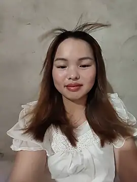 Snapshot of Mina_xYx chatting on 06/08/26, 03:29 Mina xYx online show from 06/08/26, 03:29