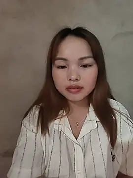 Snapshot of Mina_xYx chatting on 06/22/26, 03:31 Mina xYx online show from 06/22/26, 03:31