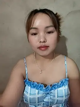 Snapshot of Mina_xYx chatting on 07/02/26, 03:23 Mina xYx online show from 07/02/26, 03:23