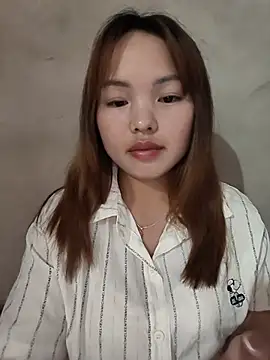 Snapshot of Mina_xYx chatting on 07/08/26, 03:49 Mina xYx online show from 07/08/26, 03:49