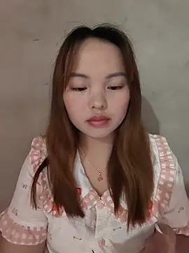 Snapshot of Mina_xYx chatting on 07/29/26, 03:54 Mina xYx online show from 07/29/26, 03:54
