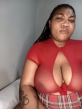 BeverlyQueen15 online show from 04/19/26, 09:39