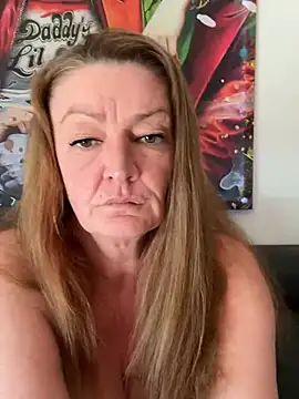 Snapshot of Milf-Gabi chatting on 03/19/26, 08:07 Milf-Gabi online show from 03/19/26, 08:07