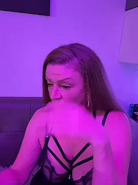 Snapshot of Milf-Gabi chatting on 05/16/26, 05:23 Milf-Gabi online show from 05/16/26, 05:23