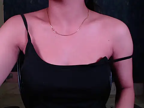 Naughty Nisha19 online show from 04/23/26, 01:57