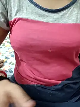 Snapshot of aushi_rajput chatting on 03/17/26, 06:17 aushi rajput online show from 03/17/26, 06:17