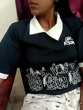 aushi rajput online show from 04/20/26, 03:04