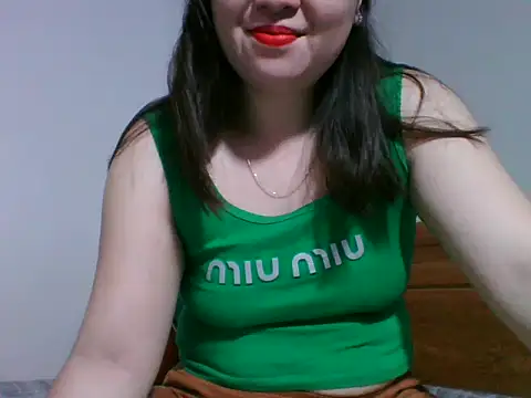 Snapshot of Tits28-2 chatting on 05/20/26, 02:12 Tits28-2 online show from 05/20/26, 02:12