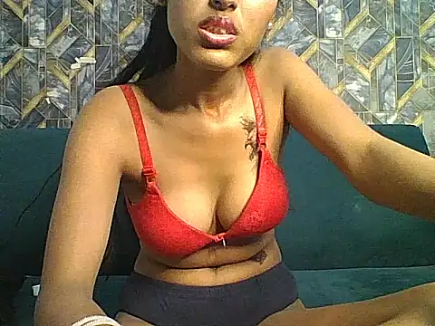 Pari lovers online show from 03/20/26, 02:33